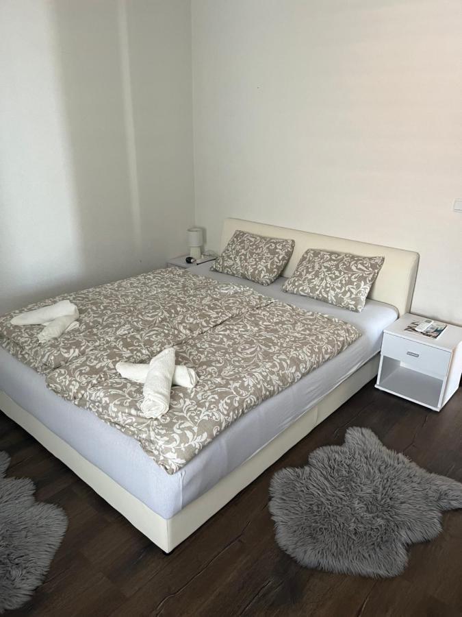 Villa Magia Sul Mare เพทรอซาเน ภายนอก รูปภาพ