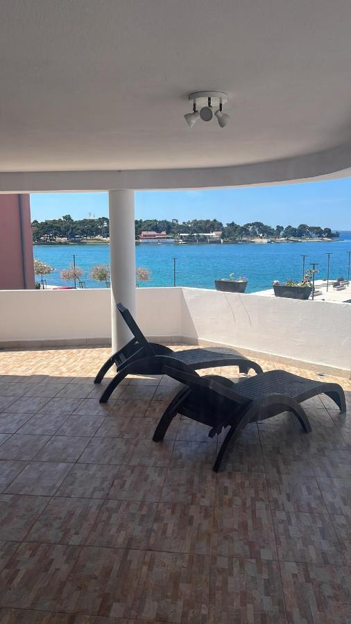 Villa Magia Sul Mare เพทรอซาเน ภายนอก รูปภาพ